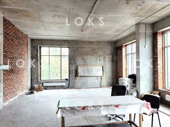 Офис 150 м² возле 