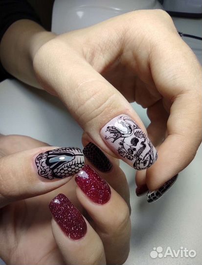 Маникюр педикюр