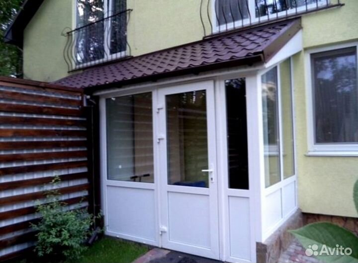 Дверь пластиковая не бу