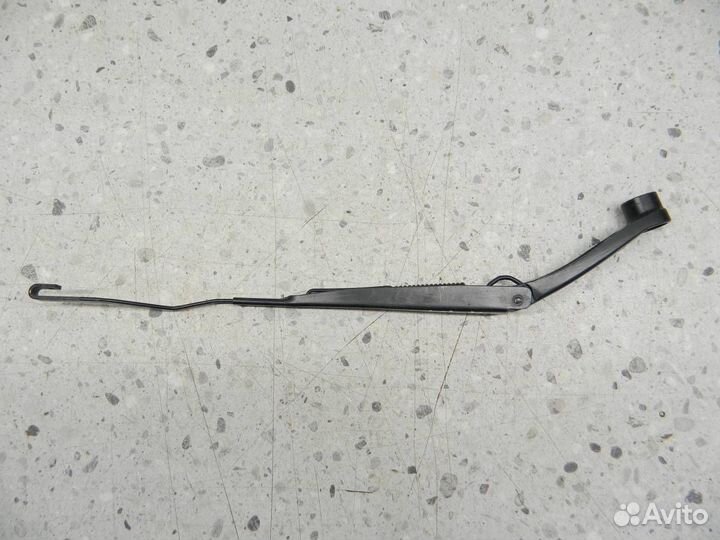 Поводок стеклоочистителя передний левый Hyundai So