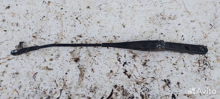 Поводок дворника Ford Focus 2 Форд Фокус 2