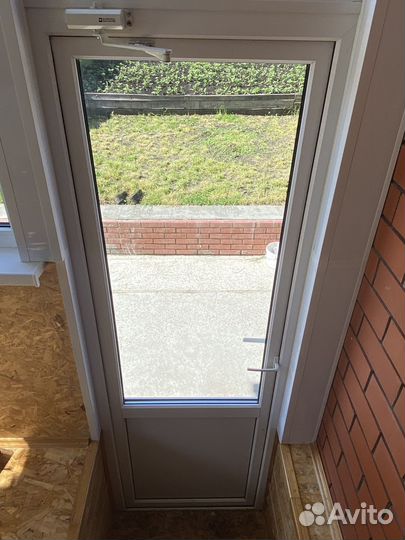 Установка дверей из пвх. Металлопластиковые двери