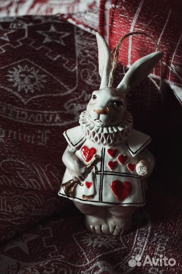 Елочная игрушка фарфоровая «Белый кролик»