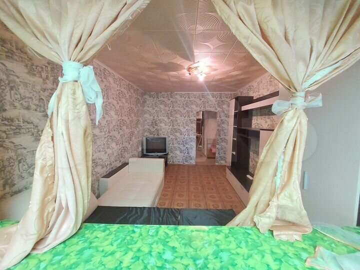 2-к. квартира, 55 м², 1/5 эт.