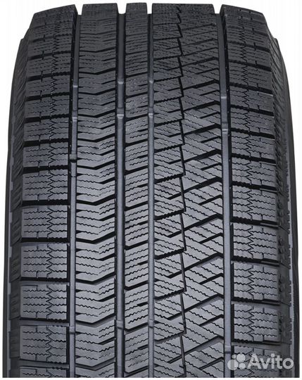 Bridgestone Blizzak Ice 215/55 R17 98T