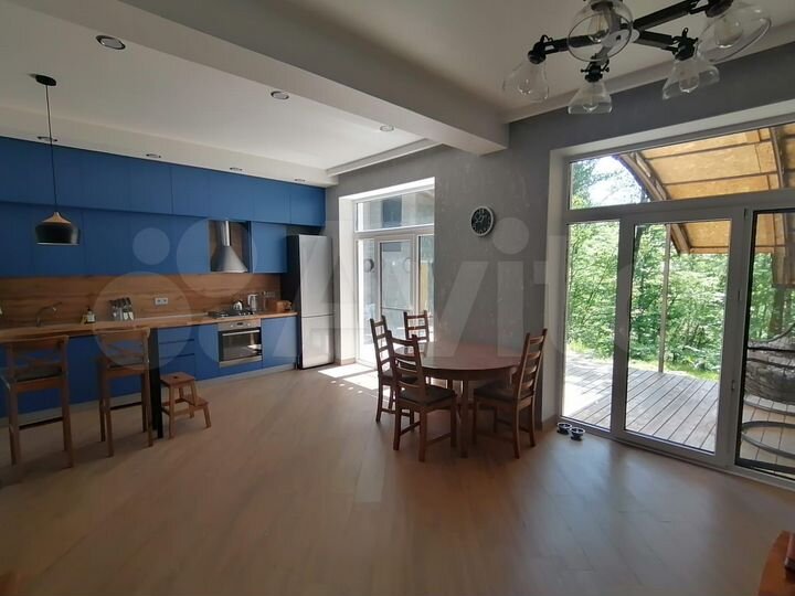 Дом 141 м² на участке 5 сот.