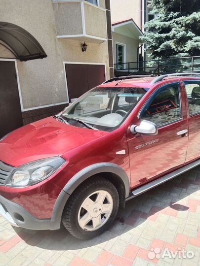 Renault Sandero Stepway 1.6 AT, 2012, 190 000 км