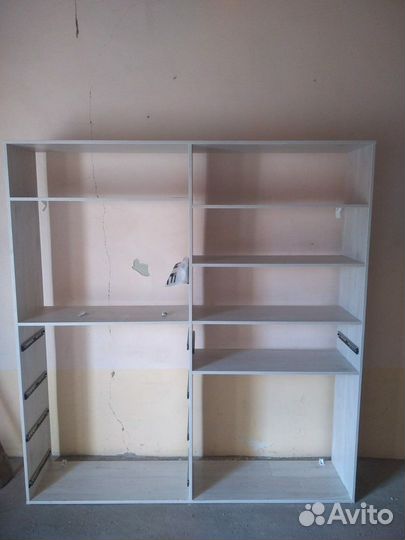 Стеллаж с зеркалом для салона красоты