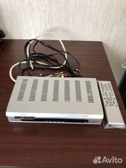 Цифровой кабельый декодер Сигнал TLS 2005C