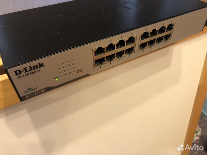 Коммутатор D-Link DES-1016D