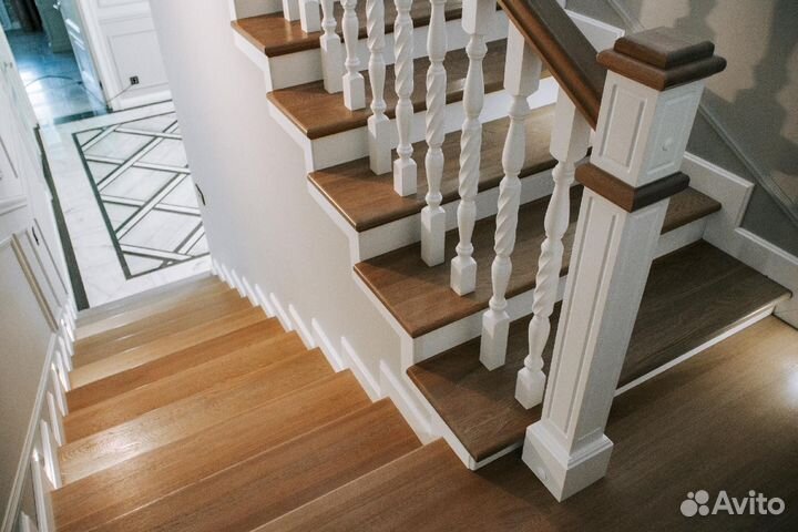 Ступени для лестниц и другие комплектующие