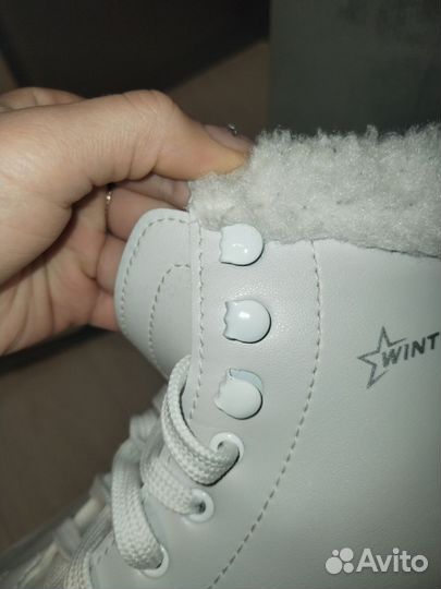 Коньки фигурные 36 размер