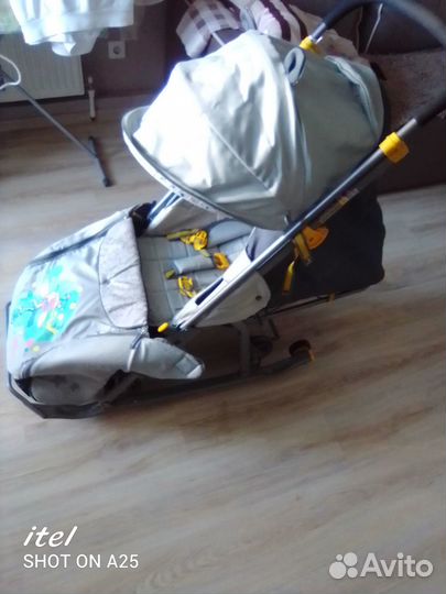 Детские санки с колесами