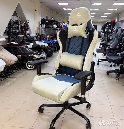 Компьютерное кресло