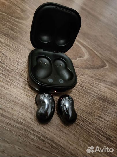 Samsung galaxy buds live