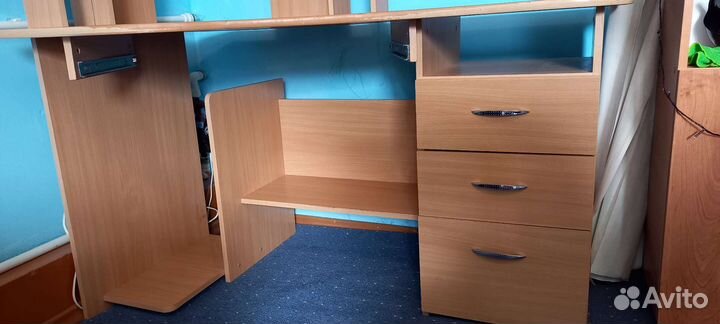 Письменный стол б/у