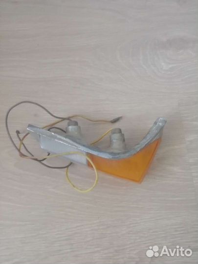 Поворотник москвич