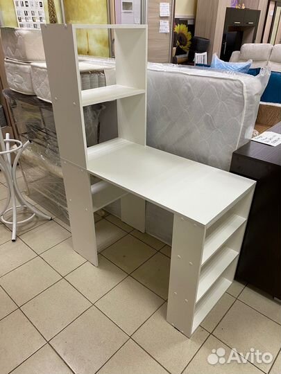 Письменный стол новый