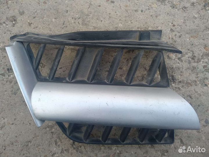 Решетка радиатора mitsubishi outlander 1