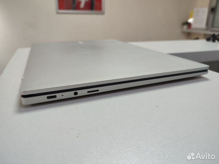 Ноутбук Samsung Galaxy ChromeBook Go Celeron