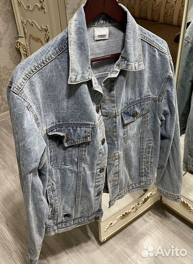 Джинсовая куртка