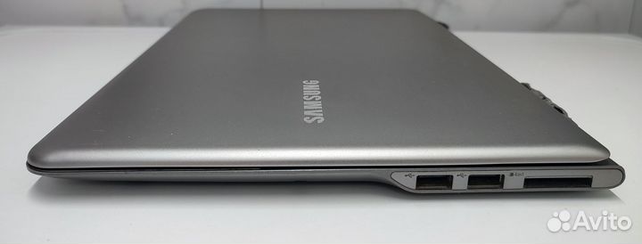 Под ремонт или запчасти Samsung NP530U3B i5/4/500