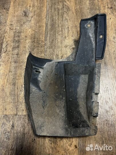 Toyota corolla 180 подкрылок задний левый