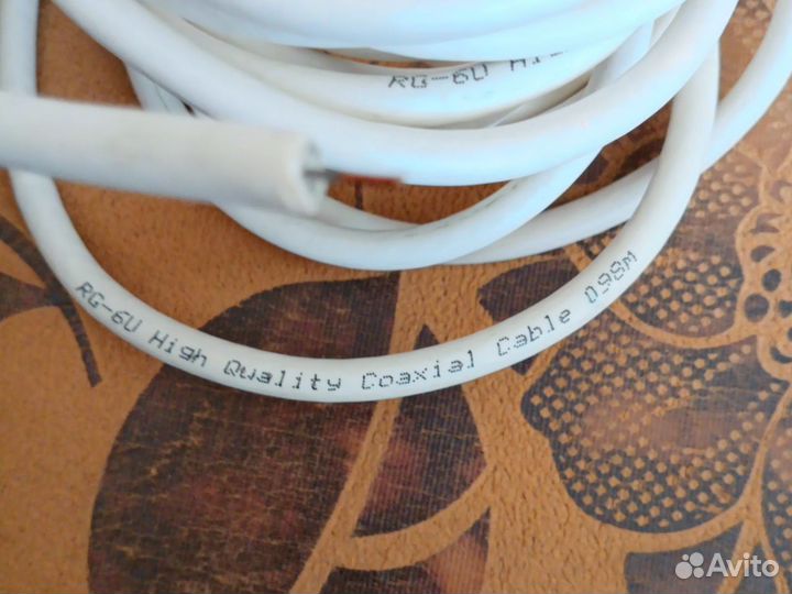 Антенный кабель коаксиальный для тв со штекером 5м