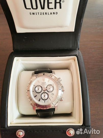 Мужские наручные швейцарские часы-хронограф cover