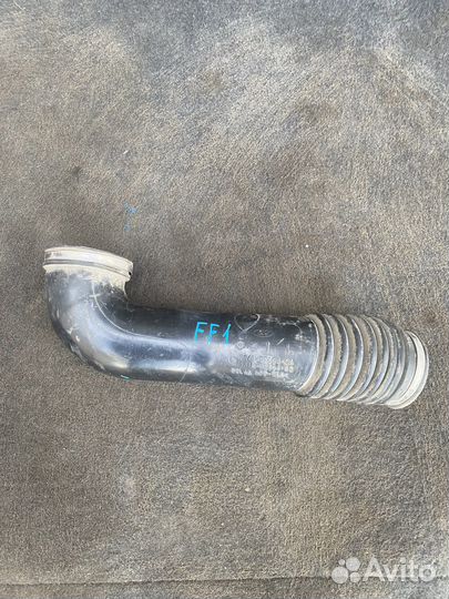 Патрубок воздушного фильтра ford focus 1. 1.8
