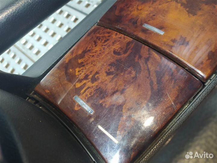 Подлокотник передний Mercedes Ml-Class W164