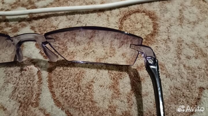 Очки с диоптриями 2.5