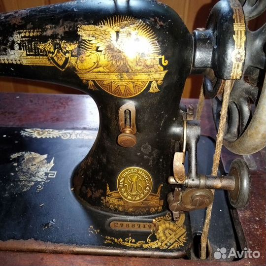 Швейная машинка зингер. антиквариат, коллекционная