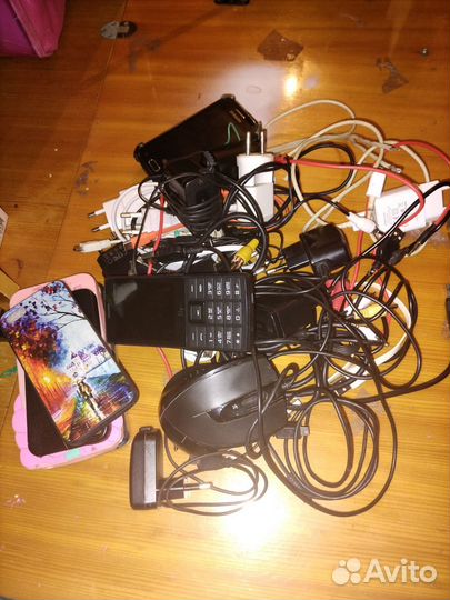 Аксессуары для телефонов