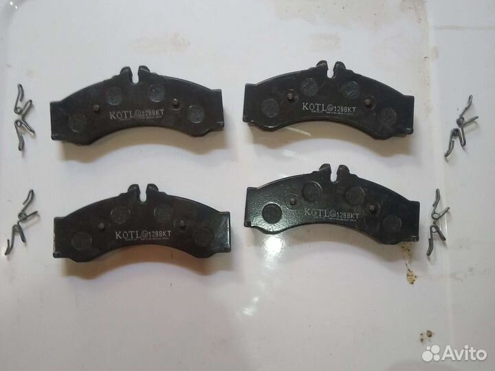 Тормозные колодки Мерседес sprinter