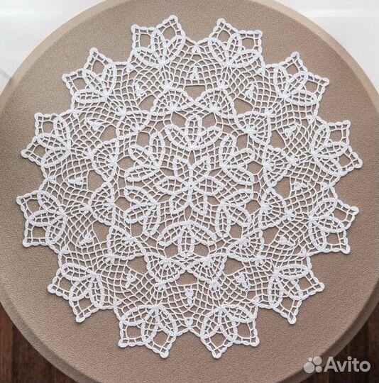 Салфетка вязаная