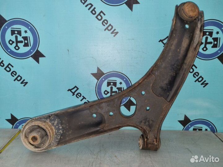 Рычаг передний нижний правый Kia Rio