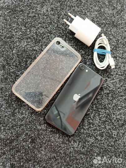 iPhone SE (2020), 64 ГБ