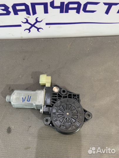 Моторчик стеклоподъемника двери задней левой Kia