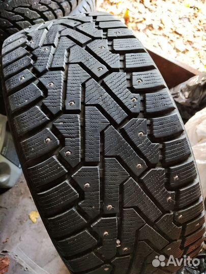 Pirelli Ice Zero 235/50 R18