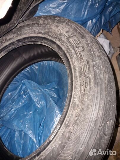 Bridgestone Dueler H/T 843 215/60 R17 96H