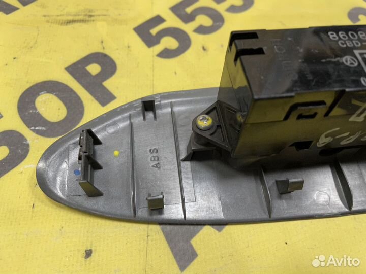 Кнопка стеклоподъемника Mitsubishi Lancer 9