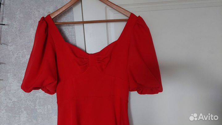 Нарядное женское платье 44-46