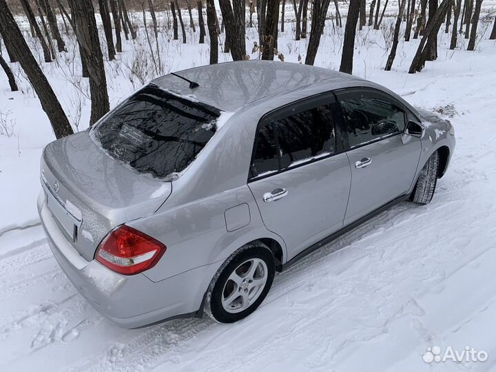 Nissan Tiida Latio 1.5 AT, 2005, 266 000 км