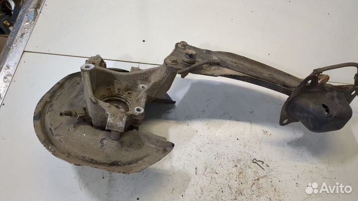 Ступица (кулак, цапфа) правая задняя Volkswagen Tiguan