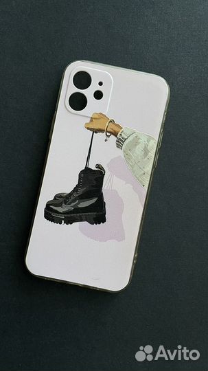 Чехол на iPhone 12 бампер