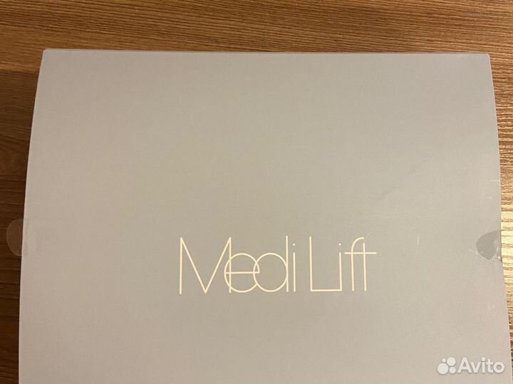 Массажер YA-MAN EMS Medi Lift