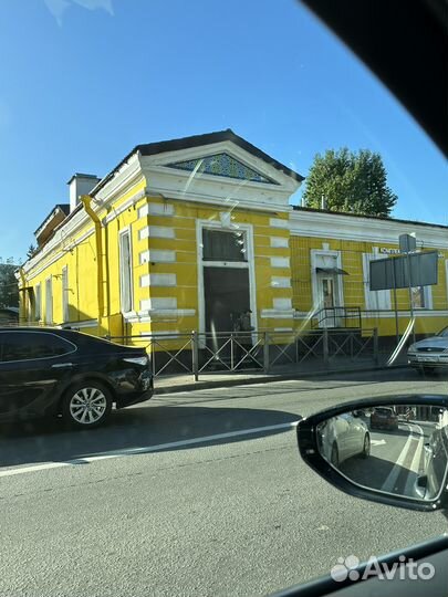 Уборщица в ночной клуб