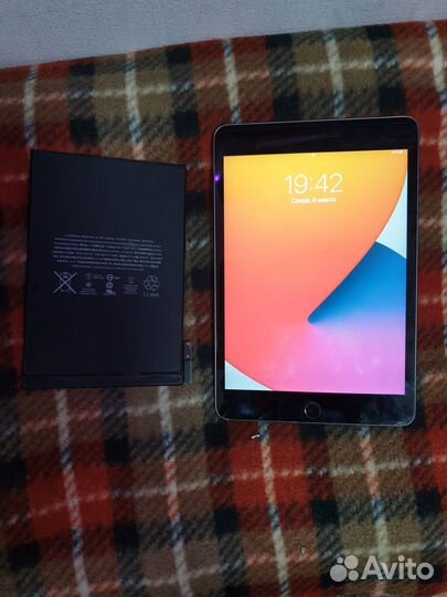 Замена батареи на iPhone/Android