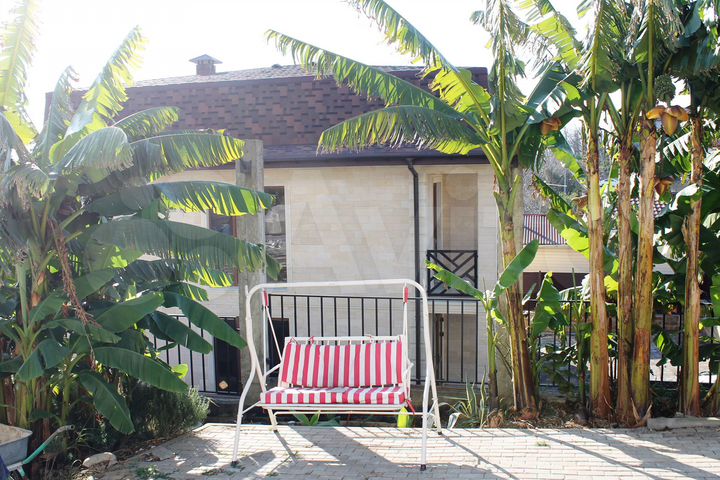 Коттедж 280 м² на участке 8,3 сот.